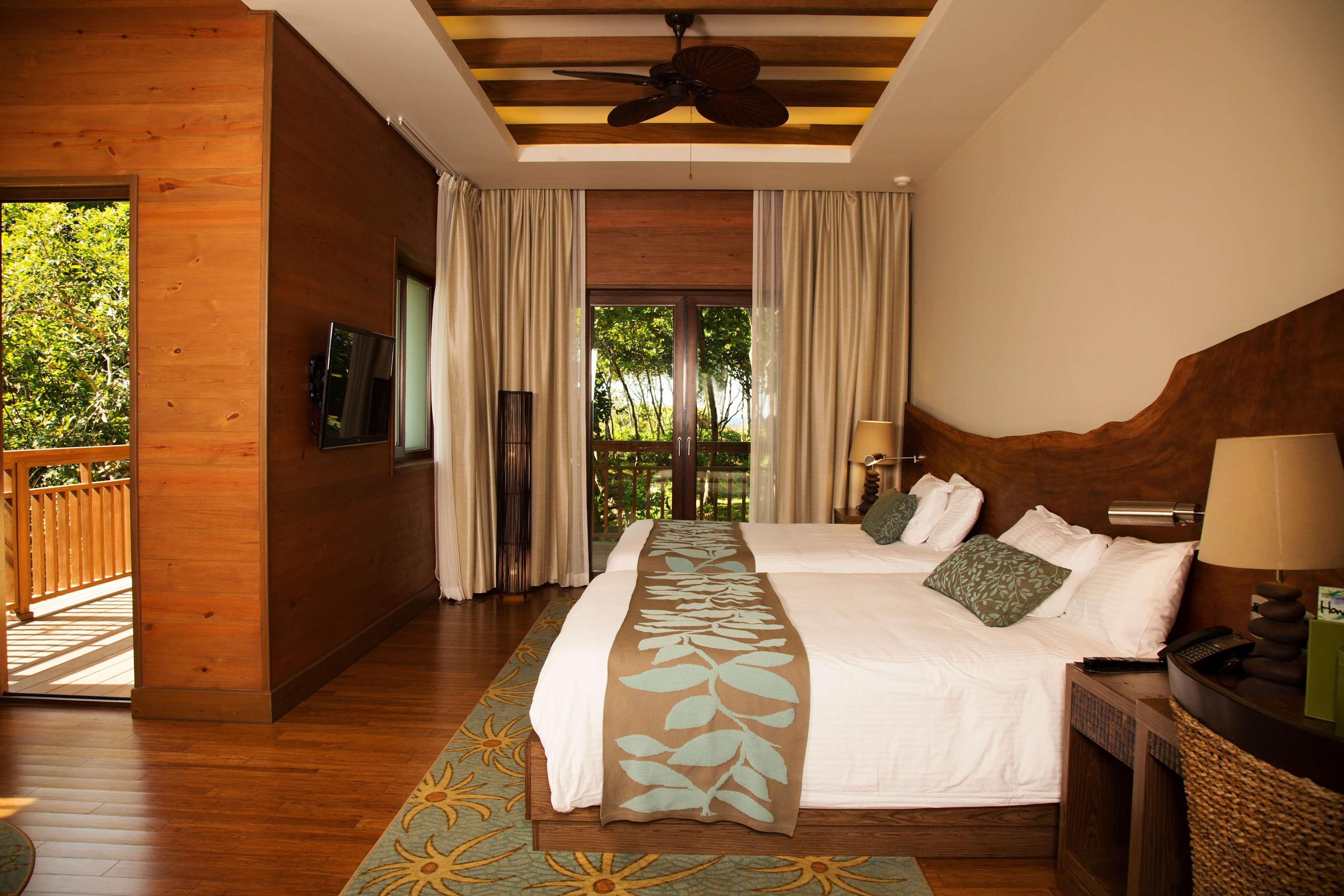טאלה Indura Beach & Golf Resort Curio Collection By Hilton מראה חיצוני תמונה